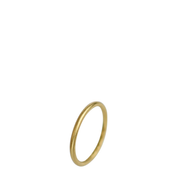 18K Gold Medium Fine 2mm Round Band - Me&Ro